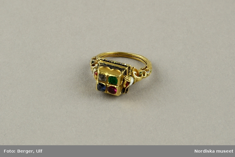 Ring