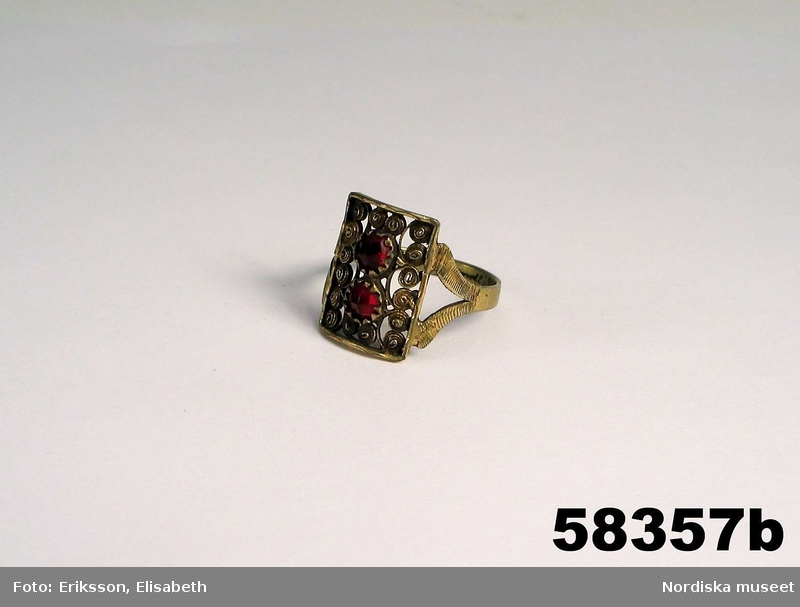 Fingerring