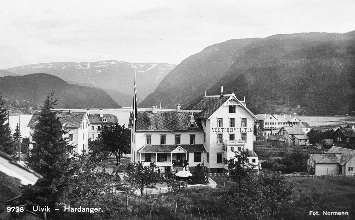 Vestrheim Hotel, Ulvik, postkort - Kraftmuseet / DigitaltMuseum