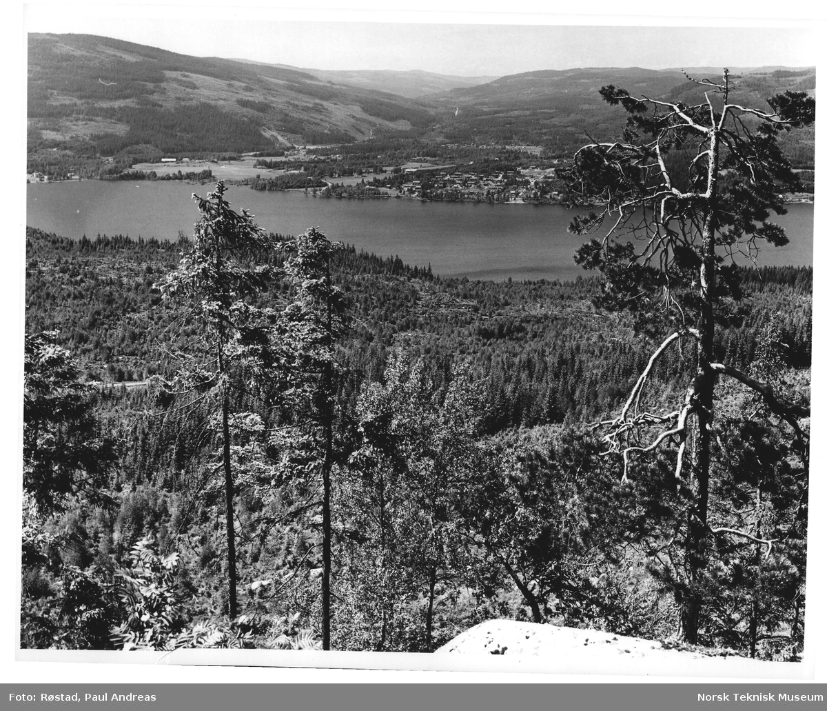 Hurdal - Mot Vestlige Dalføre Og Kirken Og Veien Til Lygna (brandbu 