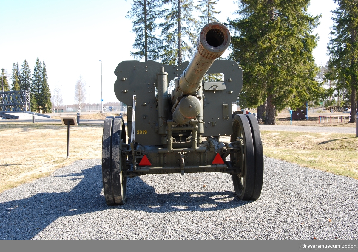 10,5 cm kanon m/1934 - Försvarsmuseum Boden / DigitaltMuseum